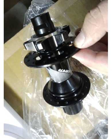 mozzo MTB boost nuovo posteriore 12x148 a 32 fori corpetto Shimano hg