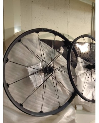 SET RUOTE MTB NUOVE SHIMANO HG IODINE 2 NERO/GRIGIO,29 POLLICI, 15X110 MM/12X148