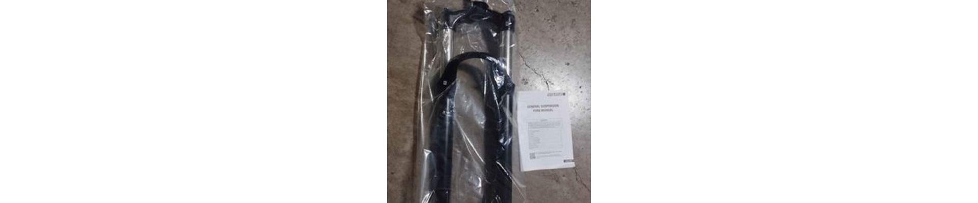 Forcella MTB nuova conica 27,5 boost 15x110 a molla e olio suntour xcr 34 steli