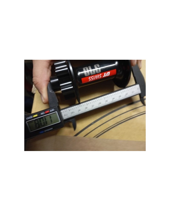 Mozzo Anteriore MTB Boost 15x110 A 28 Fori Dt Swiss 370