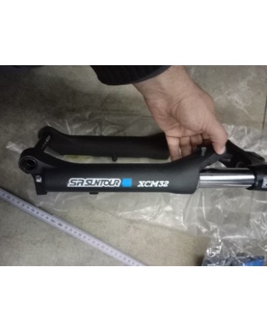 Forcella per Ruota 20 Pollici Suntour Xcm32 perno Passante 15x100 Canotto Da...