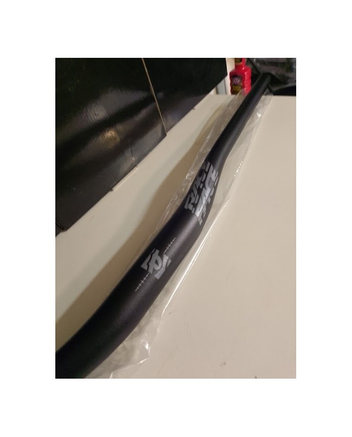 MANUBRIO-MTB RACE-FACE-CHESTER-diametro 35mm lunghezza 780MM rialzato 20mm