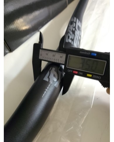 MANUBRIO-MTB RACE-FACE-CHESTER-diametro 35mm lunghezza 780MM rialzato 20mm