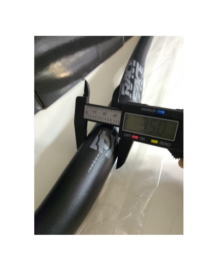 MANUBRIO-MTB RACE-FACE-CHESTER-diametro 35mm lunghezza 780MM rialzato 20mm