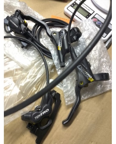 coppia freni mtb tektro orion a 4 pistoncini anter e 2 pistoncini posteriore