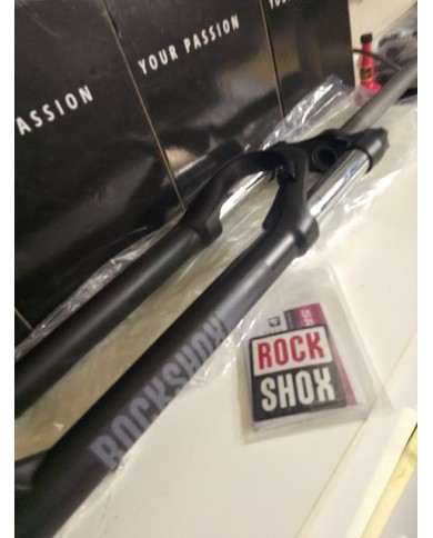 forcella mtb 27,5 canotto dritto, non conico ,RockShox Judy TK a molla 100mm QR