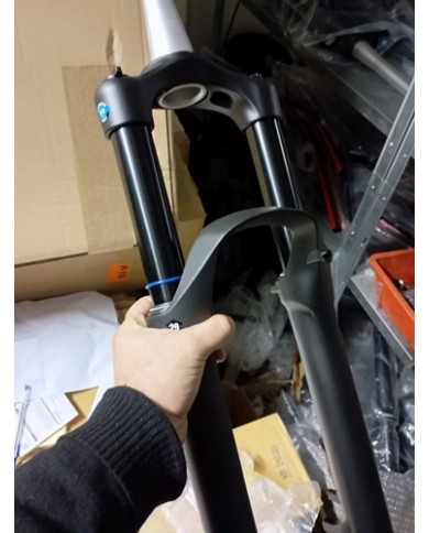 Forcella MTB Conica 29 Misura Particolare 1.8 Pollici Non Classico 1.5 , Suntour