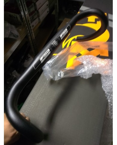 piega manubrio corsa FSA in alluminio diam 31,8 standard lungh 42 tot , 40 centr