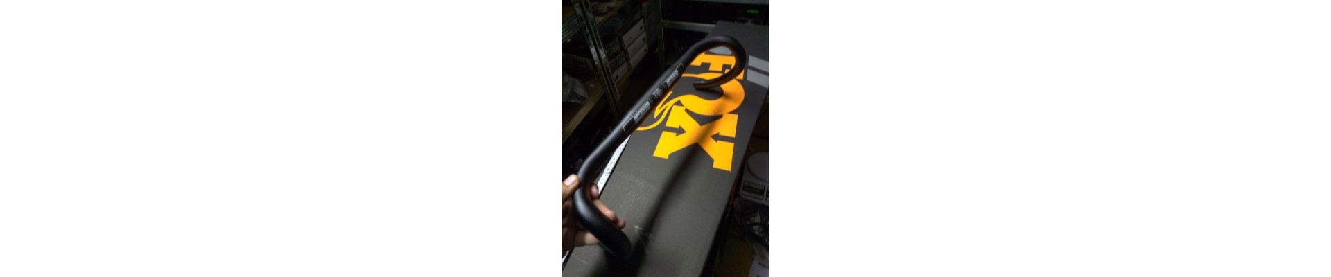 piega manubrio corsa FSA in alluminio diam 31,8 standard lungh 46 tot , 44 cent