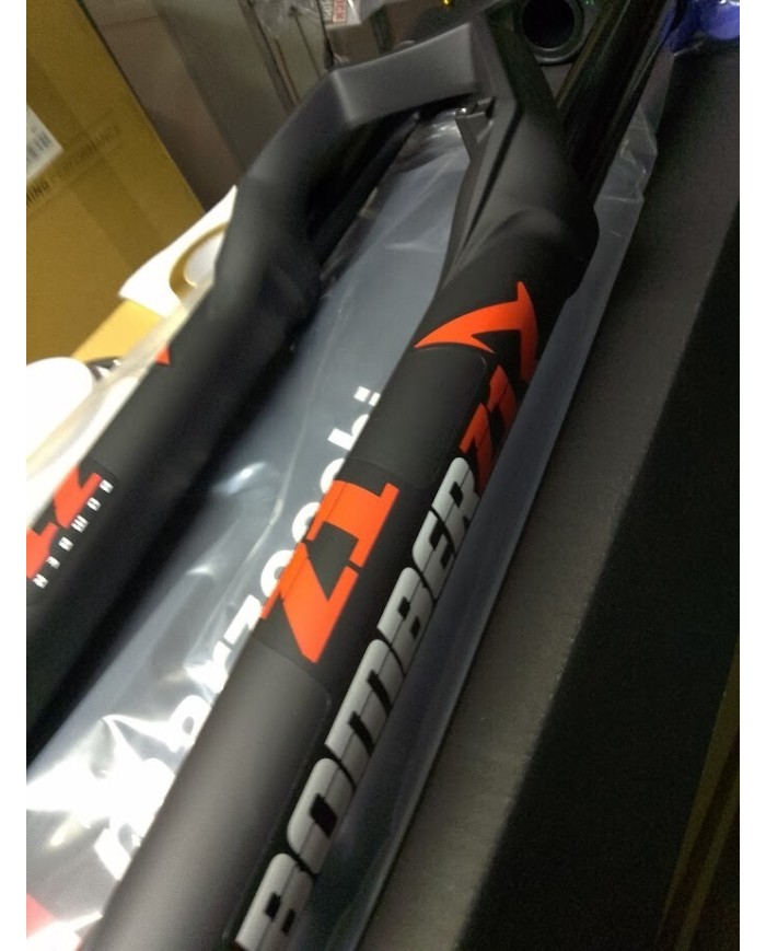 Forcella Marzocchi Bomber Z1 Grip 29 '' | Boost 15x110mm | offset 44 escurs 170m