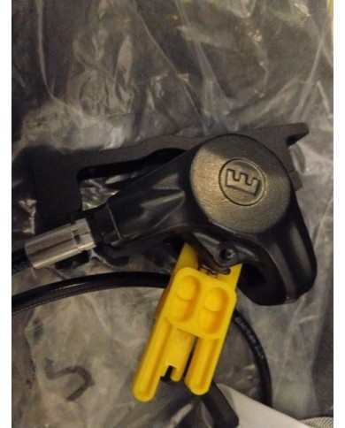 Freno Anteriore MTB Magura Mt4 a 2 Pistoncini