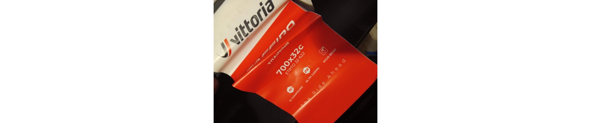 Coppia Copertoncini Da Corsa 700x32c Vittoria Zaffiro Per Camera d Aria