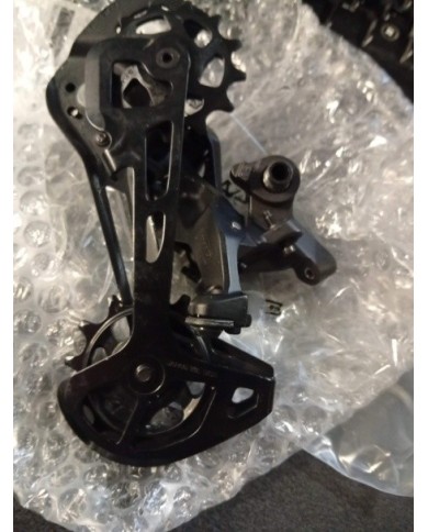 Cambio Posteriore Shimano Deore XT RD-M8120-SGS 2x12s 45T.