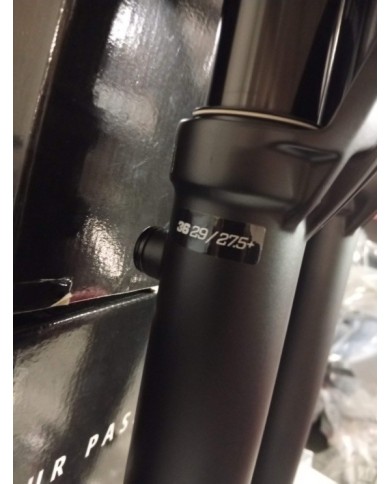 Forcella MTB 29 Fox 36 e-bike 140mm 2025 PERFORMANCE E-OPTIMIZED 36 FLOAT 29 140Rx110