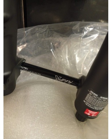 Forcella MTB 27,5 160mm nuova canotto ancora da tagliare Fox factory 36 info : 2023 FACTORY 36 FLOAT 27.5 160