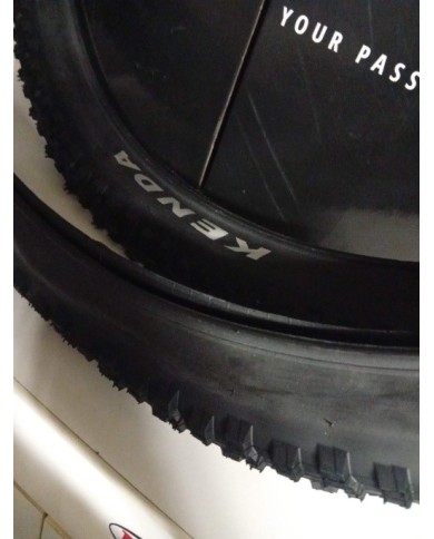 Coppia copertoni MTB 29x2,40 per camera d' aria non tubeless kenda regolith