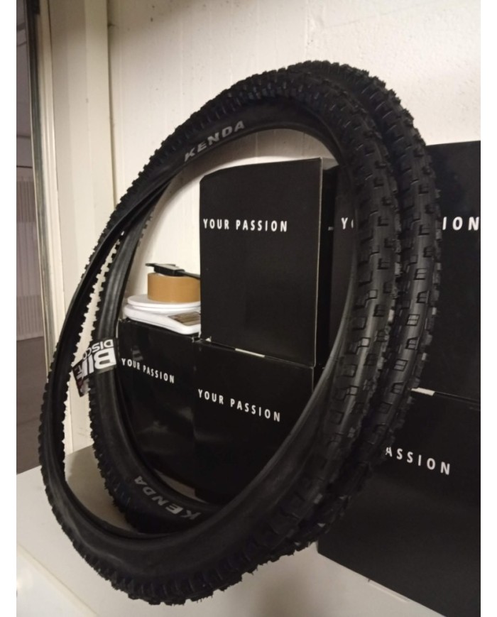 Coppia copertoni MTB 29x2,40 per camera d' aria non tubeless kenda regolith