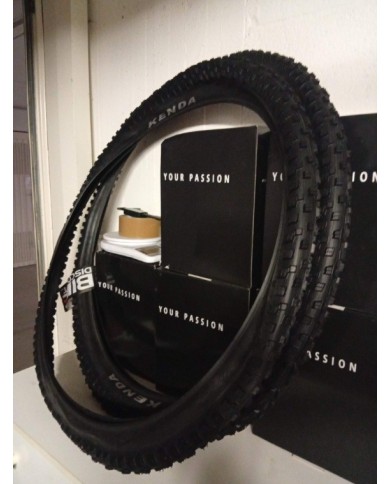 Coppia copertoni MTB 29x2,40 per camera d' aria non tubeless kenda regolith