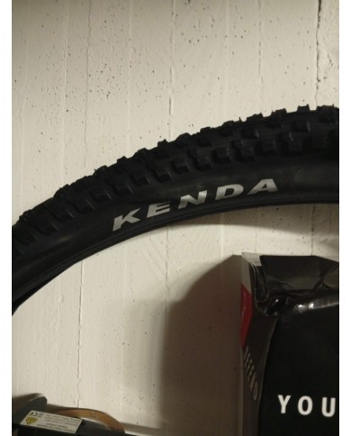 Coppia copertoni MTB 29x2,40 per camera d' aria non tubeless kenda regolith