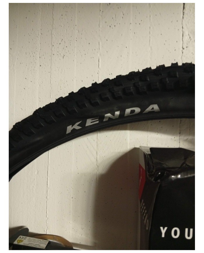 Coppia copertoni MTB 29x2,40 per camera d' aria non tubeless kenda regolith