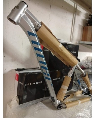 Telaio MTB 29 nuovo tg M per ciclisti 170-180cm niner air9 2 star in alluminio Niner Hydroformed and Welded 6061-T6 Aluminu