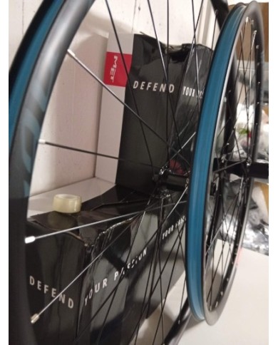 Coppia ruote Gravel niner 700c cx 12x100 12x142