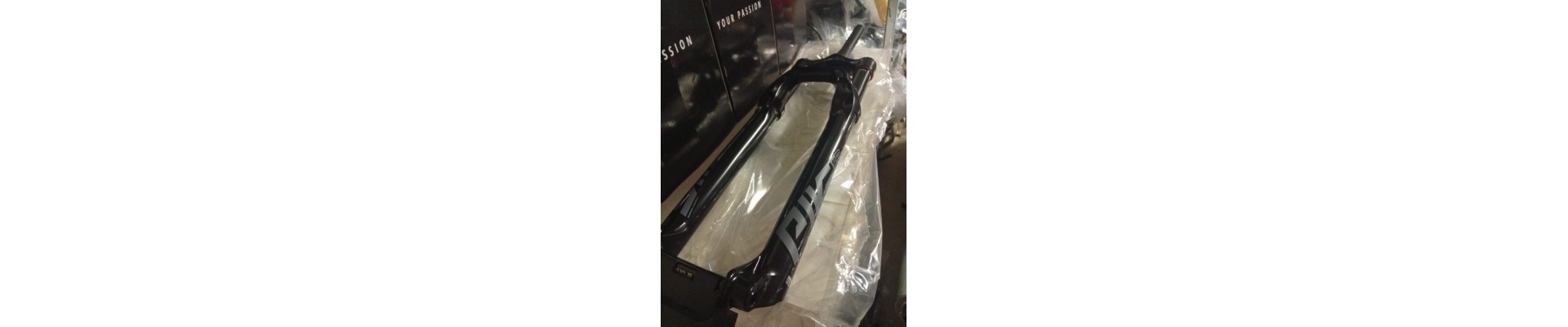 Forcella MTB nuova canotto 25cm mai tagliato , rockshox pike select 130mm boost 29 15x110