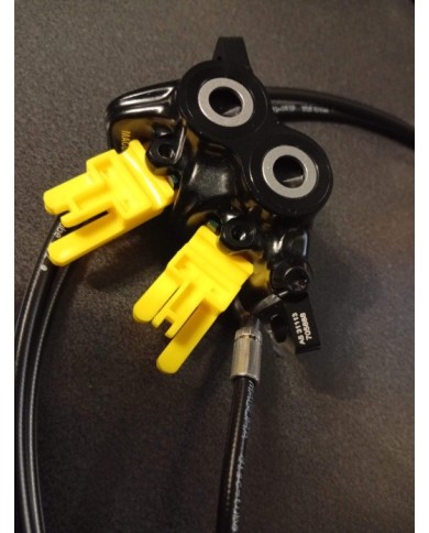 Freno posteriore  Magura MT5 a 4 pistoncini per mountain bike