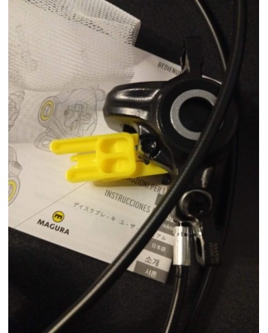 Freno posteriore  Magura MT4 a 2 pistoncini per mountain bike