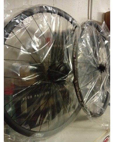 Coppia ruote nuove gravel elettrica e-bike misura 29 700c marca fsa agx i21 tubeless ready per disco a 6 fori