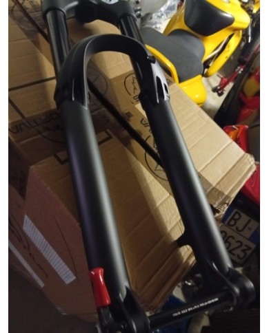 Forcella FOX 180mm nuova canotto non tagliato180