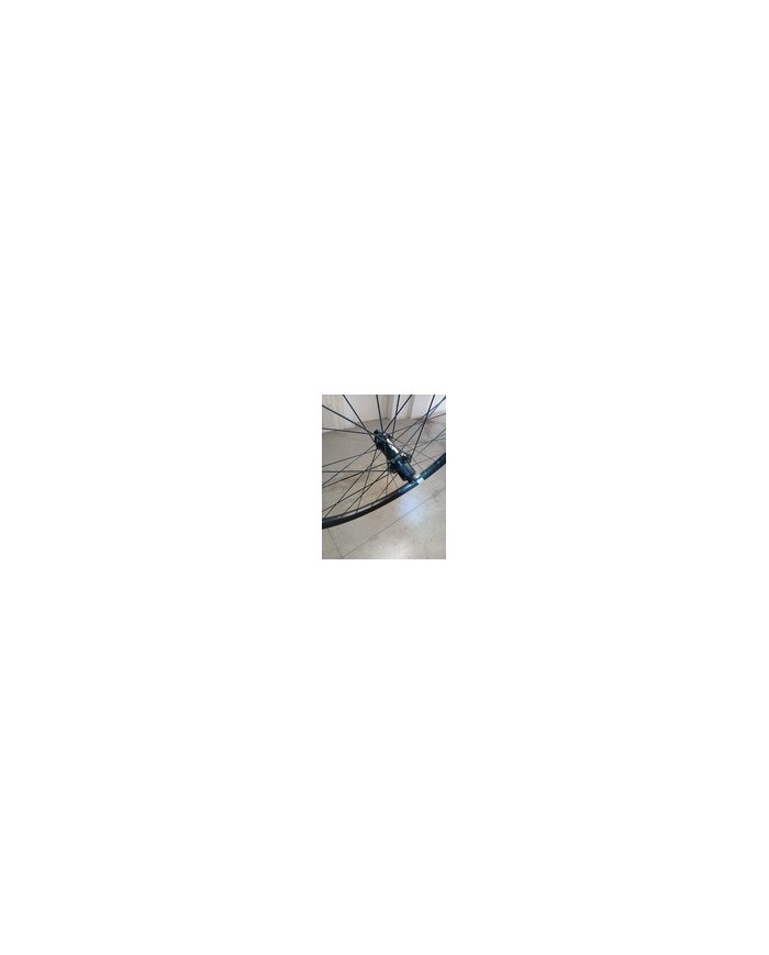 ruota posteriore mtb 29 superboost 12x157 corpetto shimano microspline marca novatec