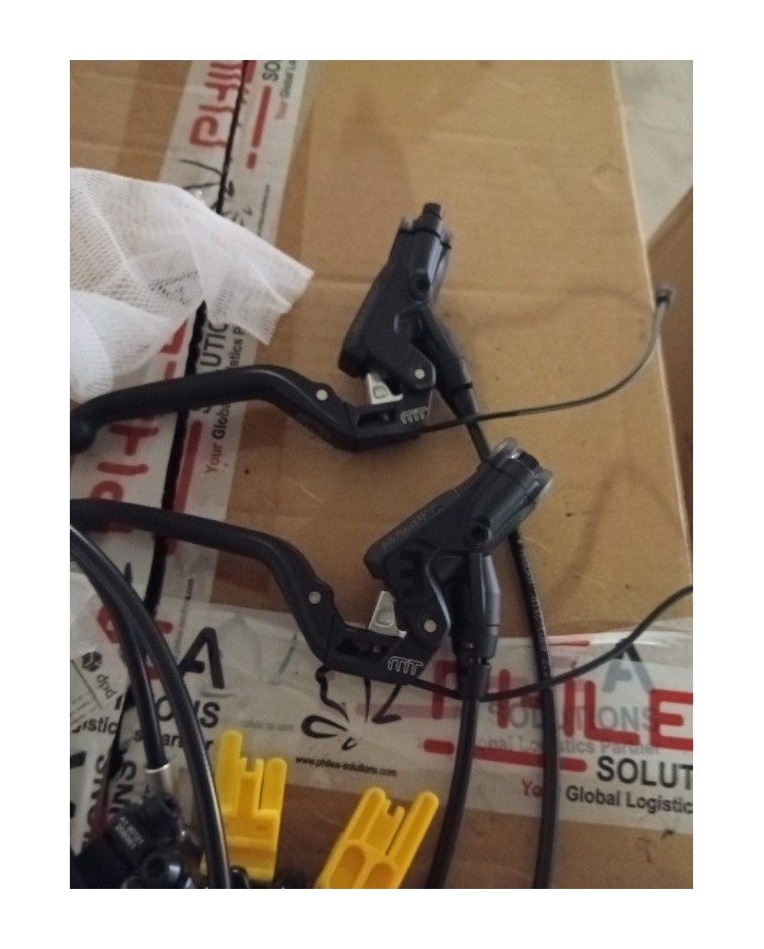Coppia freni magura mt5 a 4 pistoncini nuovi