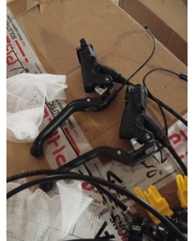 Coppia freni magura mt5 a 4 pistoncini nuovi